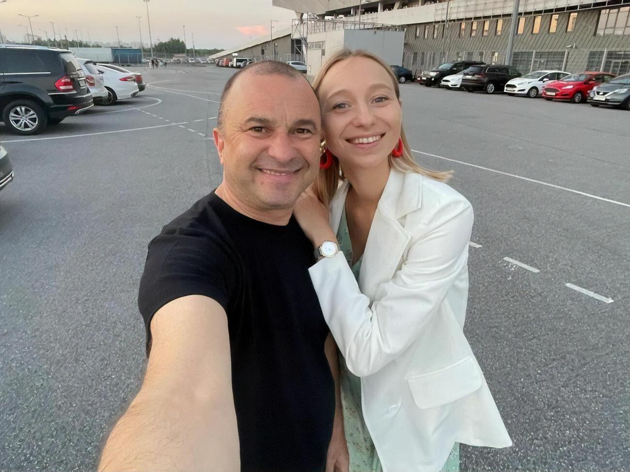 Репяхова: Мені плювали в обличчя, тому що він виходив на сцену п'яний і його несли. І таке було