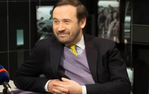 Пономарьов зазначив, що у нього є охорона, а раніше він їздив броньованим автомобілем