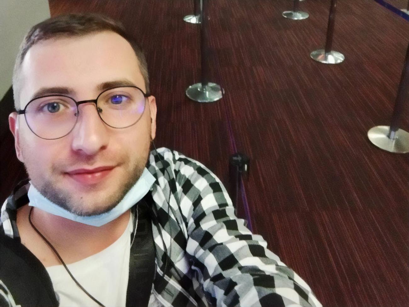 Информатор правозащитников выехал во Францию