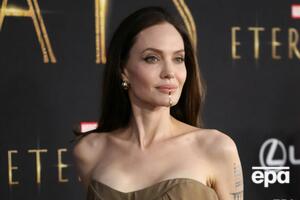 Джоли – мать шестерых детей