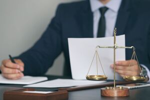 Суд наложил арест на земельные участки