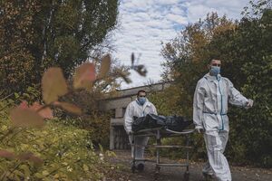 В Украине за сутки 18 октября умерло от коронавируса более 500 человек