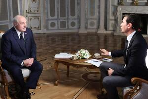 Лукашенко (слева): Клянусь, я не собираюсь быть президентом до смерти