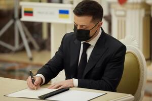 Закон о реформе "Укроборонпрома" возвращен с подписью Зеленского 1 октября