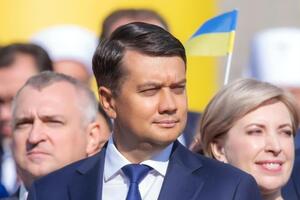 У "Слузі народу" зібрали не менше ніж 160 підписів для ініціювання відкликання Разумкова