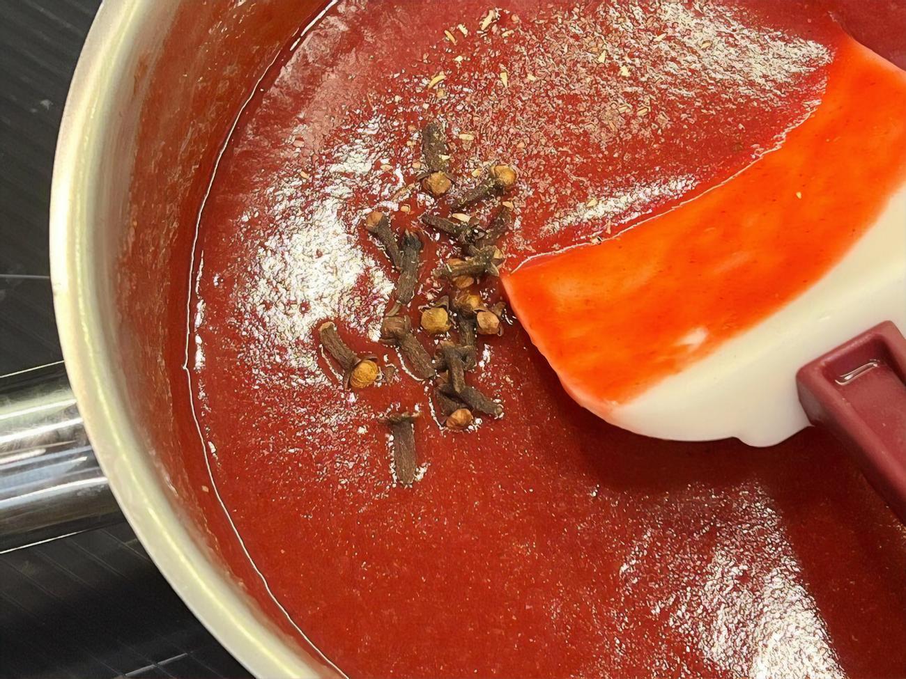 У сливовий кетчуп потрібно додати спеції