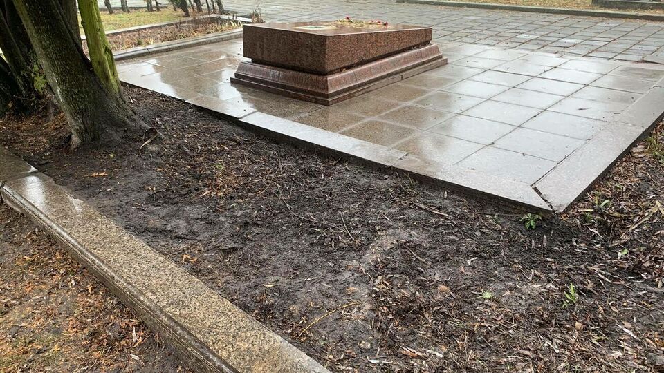 Родственники Кузнецова хотят перезахоронить его прах в Екатеринбурге