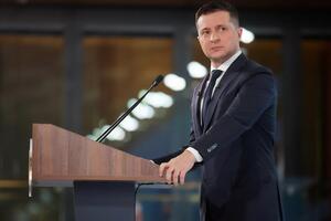 Зеленский: В разные времена истории мы не раз доказывали, что когда украинцы вместе, когда объединены, мы можем преодолеть абсолютно все!