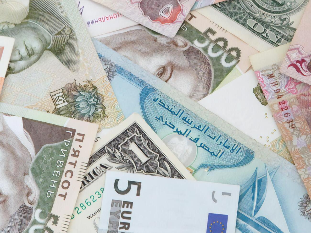 Гривня зміцнилася щодо іноземних валют