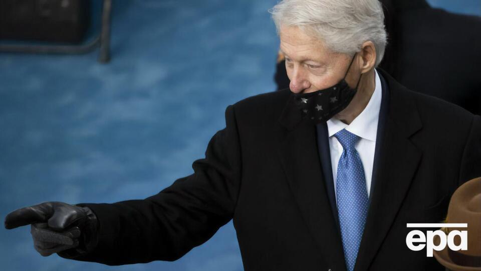 Клинтон: У меня все отлично, я наслаждаюсь этой прекрасной осенней погодой