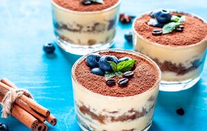 Тирамису перед подачей на стол нужно охладить