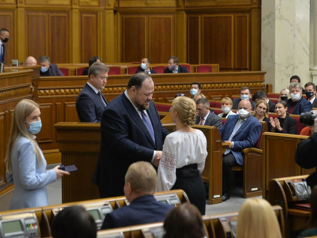 "Слуга народа" утратила лидерство в парламентском рейтинге