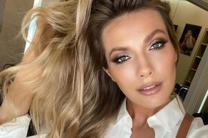 Паперна: 21 жовтня о 19.00 відбудеться прем'єра передачі "Творческая встреча"!