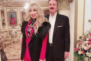 Маша Распутіна лікується вдома, її чоловік Віктор Захаров – у реанімації