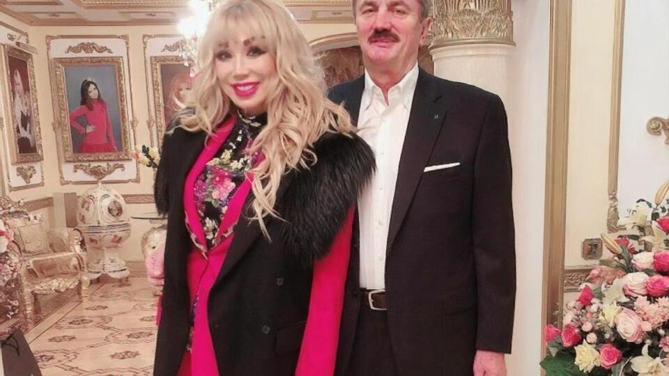 Маша Распутина лечится дома, ее муж Виктор Захаров в реанимации