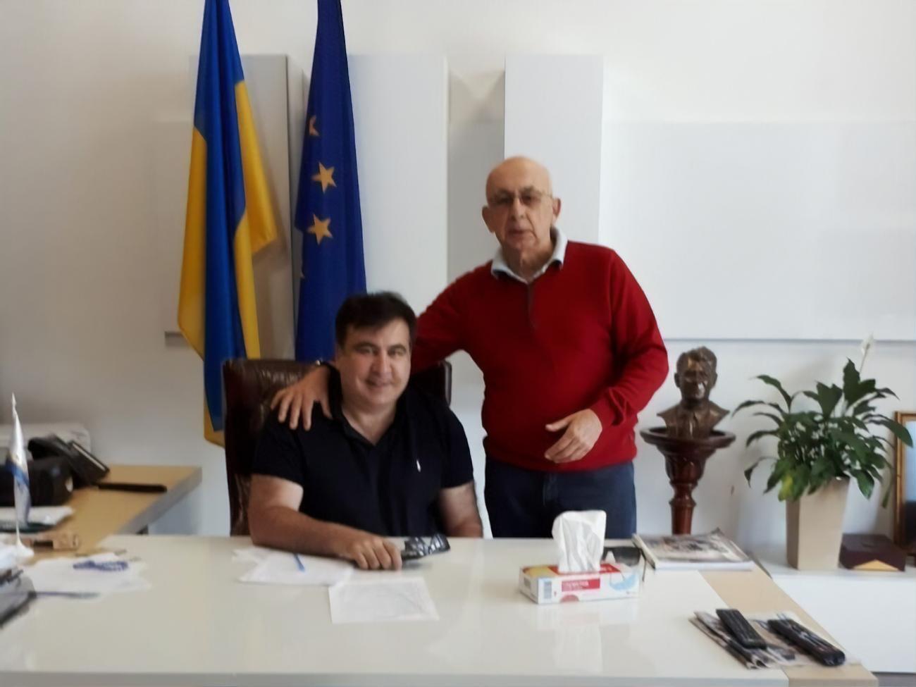 Ніколоз Саакашвілі (праворуч) просив сина Михайла (зліва) припинити голодування