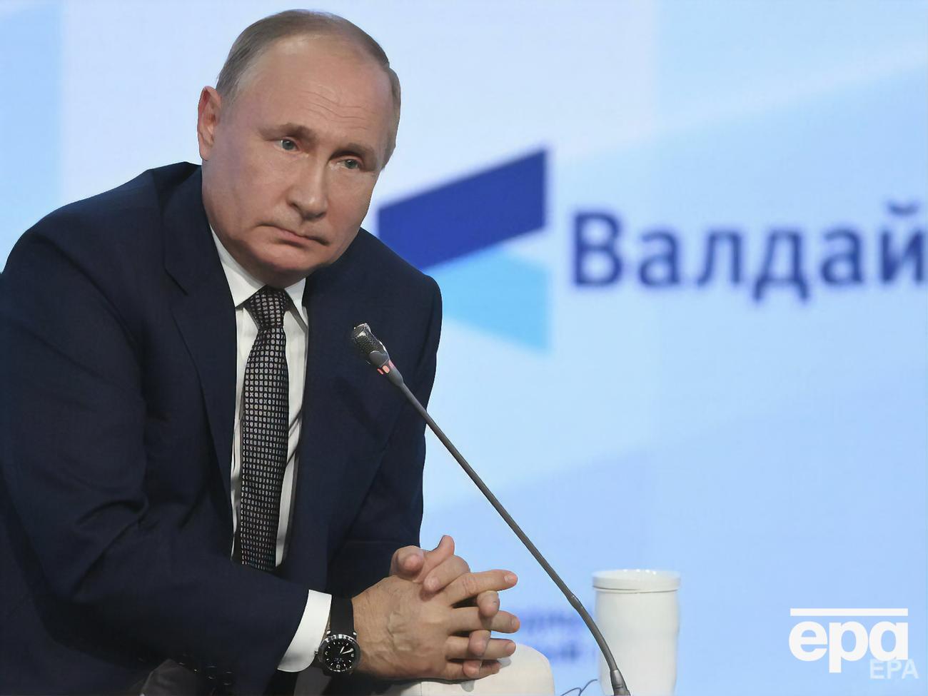 Путін (на фото): Медведчук украв якісь секрети і таємно їх передав?