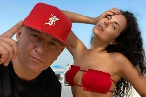 Потап и Настя Каменских записали видео в Объединенных Арабских Эмиратах, где сейчас отдыхают