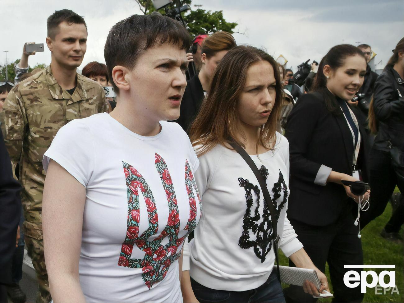 Полиция не называет имен, но пишет об экс-нардепе и ее сестре, а даты рождения на опубликованных документах совпадают с датами рождения Надежды и Веры Савченко