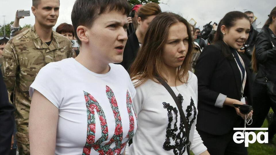 Полиция не называет имен, но пишет об экс-нардепе и ее сестре, а даты рождения на опубликованных документах совпадают с датами рождения Надежды и Веры Савченко
