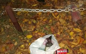 Мужчина бросил "коктейль Молотова" во двор замглавы ОП, утверждают в полиции