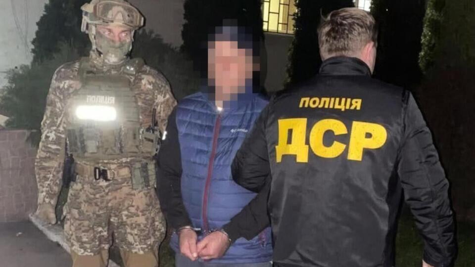 Зловмисники погрожували жителю Тячівського району і його сім'ї фізичною розправою