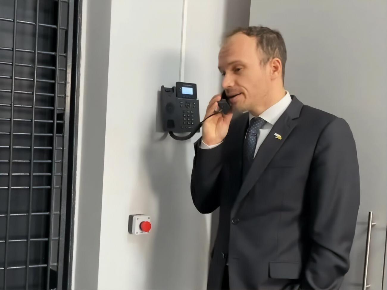 Місяць користування телефоном кошуватиме ув'язненим 345 грн, повідомив Малюська