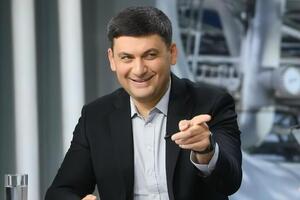 За словами Гройсмана, він почав працювати із 14 років