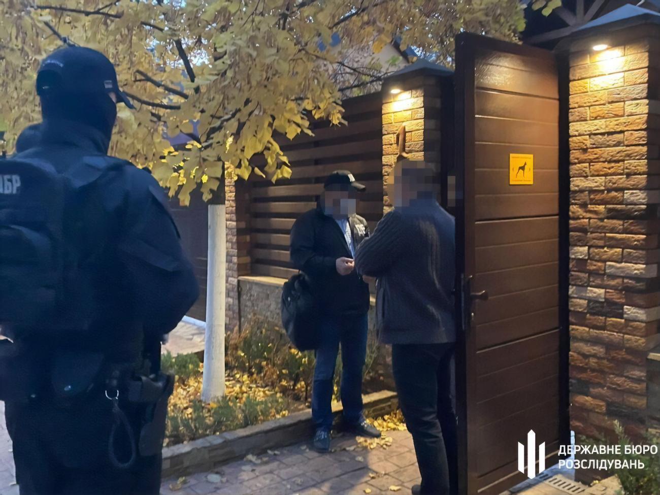 Правоохоронці провели обшуки за місцем проживання підозрюваних та їхніх спільників