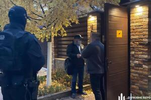 Правоохоронці провели обшуки за місцем проживання підозрюваних та їхніх спільників