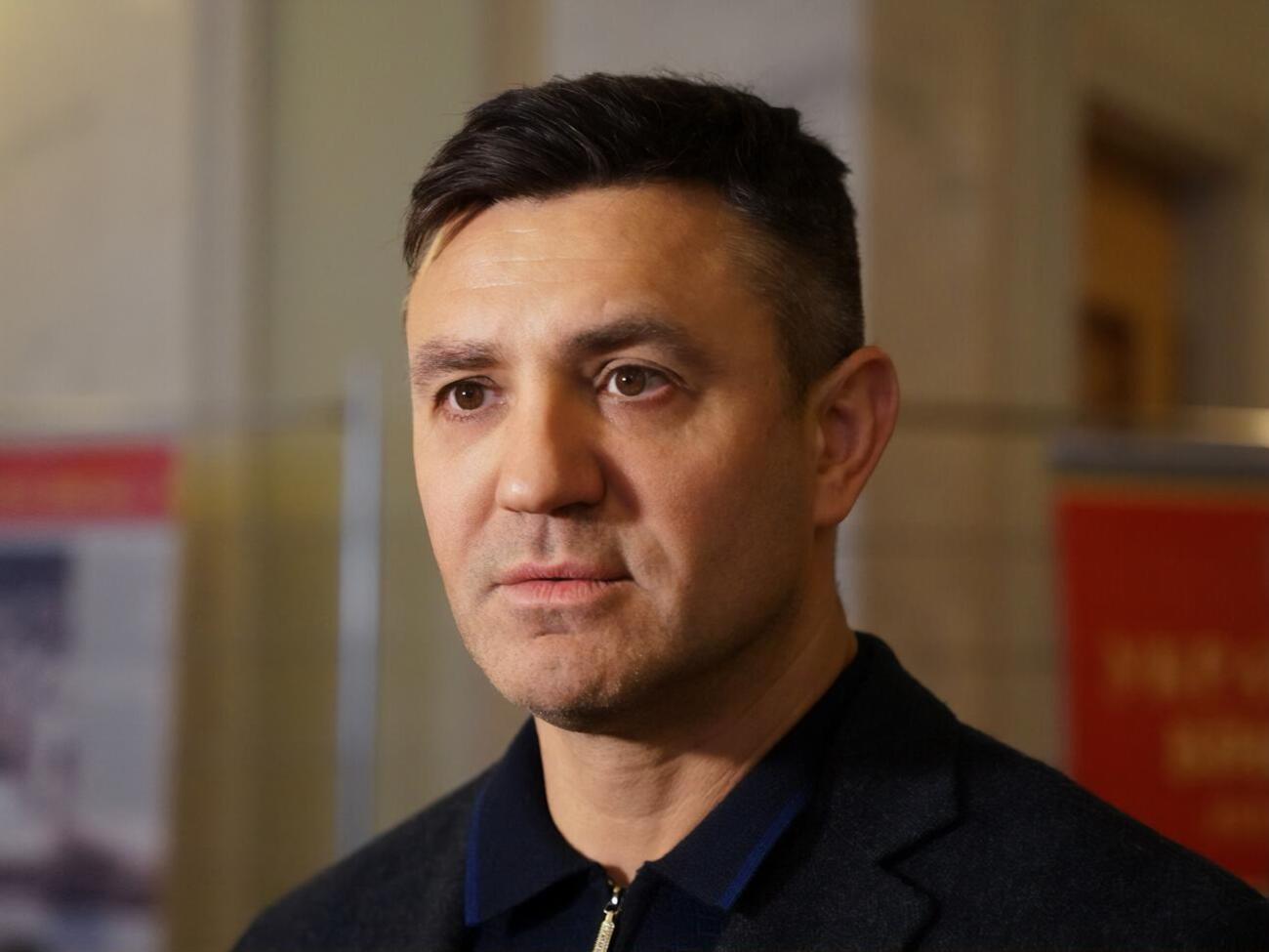 За словами Тищенка, у нього є паперовий COVID-сертифікат, а застосунком "Дія" він не користується