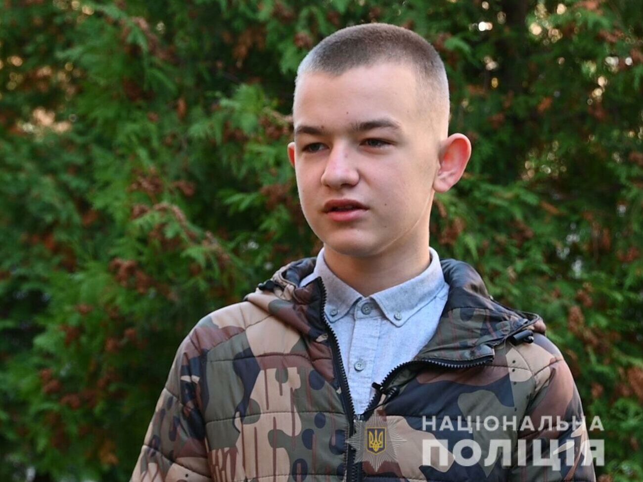 Станислав Ляхно забрал арбалет у девушки, стрелявшей в учителей
