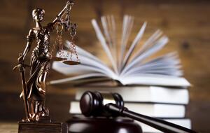 В Украине начали судебную реформу в 2014 году