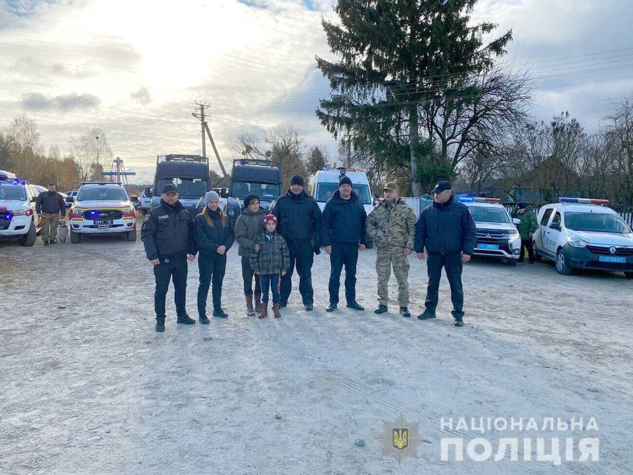 Поліцейські після&nbsp;огляду медиків повернули дитину батькам