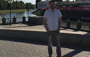 Сафонов: Лучше постить котиков в сети, чем переживать о рисках для собственного ребенка