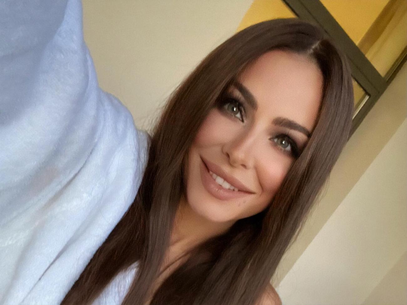 Ани Лорак: Спасибо, мои любимые, за то, что слушаете мой первый хит-сингл из нового альбома "Я жива"