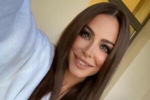 Ани Лорак: Спасибо, мои любимые, за то, что слушаете мой первый хит-сингл из нового альбома "Я жива"