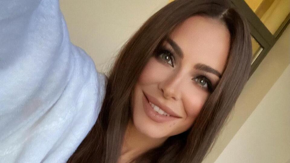 Ани Лорак: Спасибо, мои любимые, за то, что слушаете мой первый хит-сингл из нового альбома "Я жива"