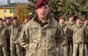 Десантники поблагодарили молодежь за патриотический тренд