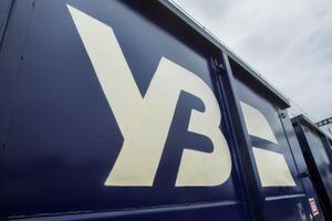 Заводам надійшли листи й телефонні дзвінки з погрозами заблокувати роботу через відмову брати участь у незаконній схемі, пише "РБК-Україна"