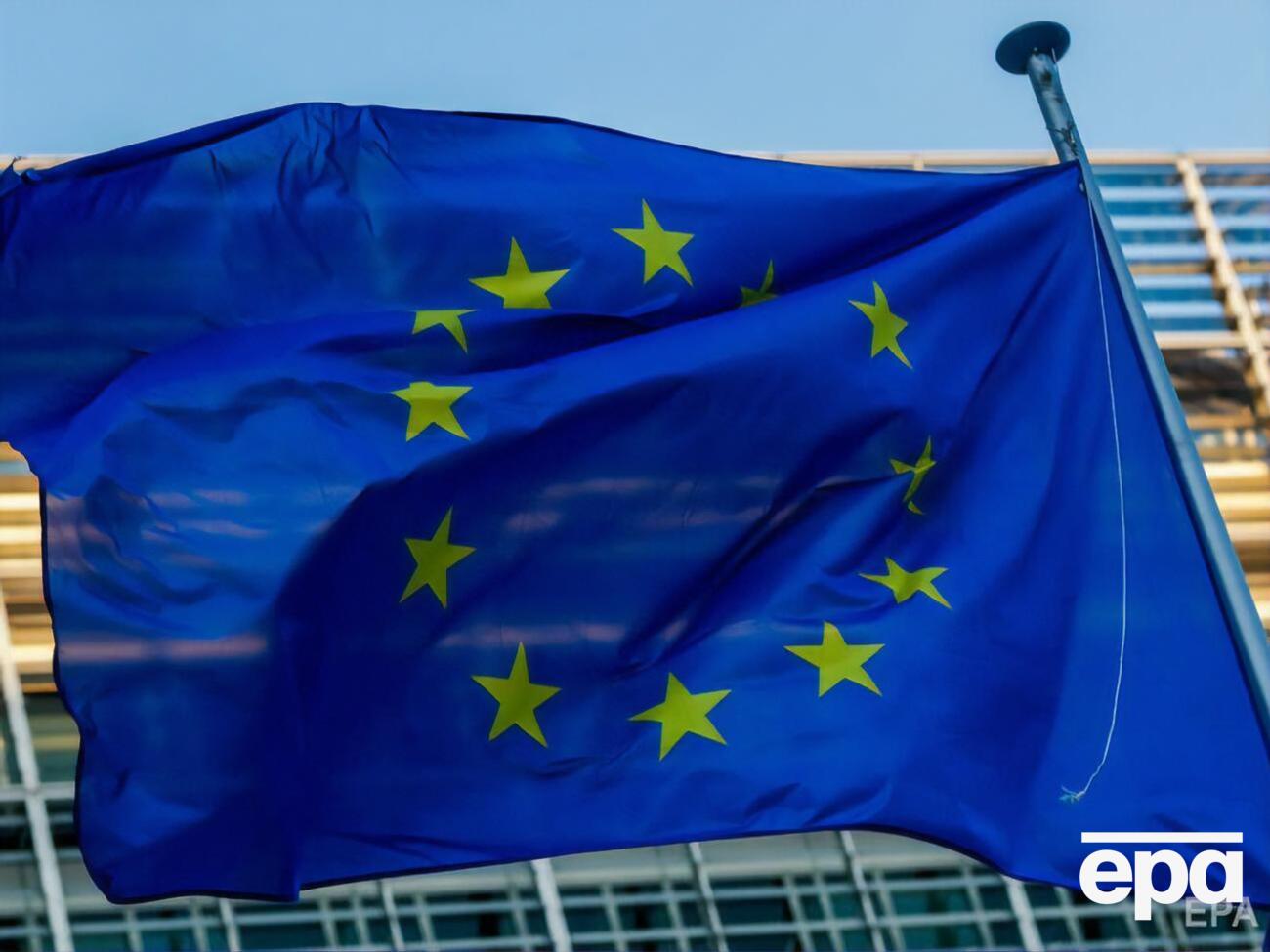 У грудні 2020 року Європейська комісія від імені ЄС виділила Україні перший транш програми макрофінансової допомоги