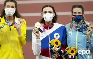 Магучіх (праворуч) виграла бронзову медаль на Олімпіаді 2020 у Токіо