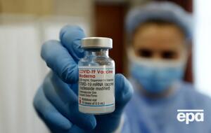 Третья доза вакцины Moderna, введенная через шесть – восемь месяцев после второй, привела к росту уровня антител у взрослых, отметили в EMA