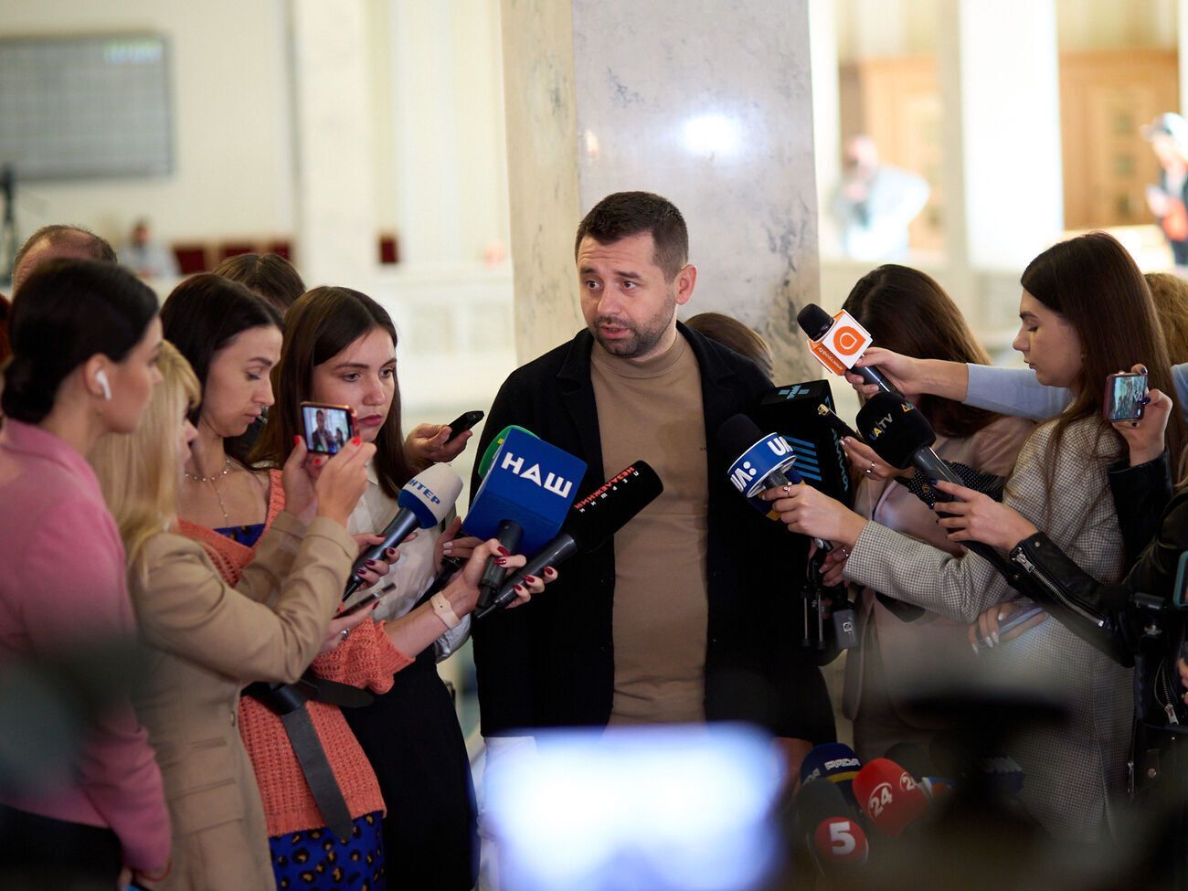 Арахамия (на фото) о "жесткой президентской республике": Это какие-то слова господина Данилова, не имеющие никакой кампании