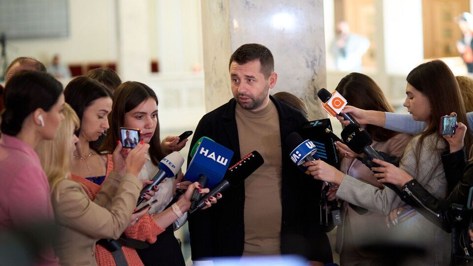 Арахамия (на фото) о "жесткой президентской республике": Это какие-то слова господина Данилова, не имеющие никакой кампании