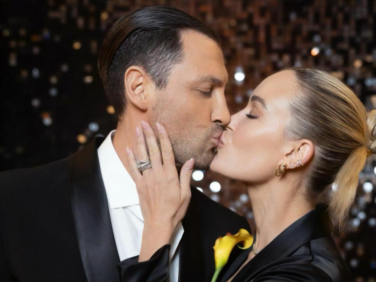 Макс Чмерковський та Пета Мургатройд разом із 2012 року, у 2017-му у них народився син Шай Олександр