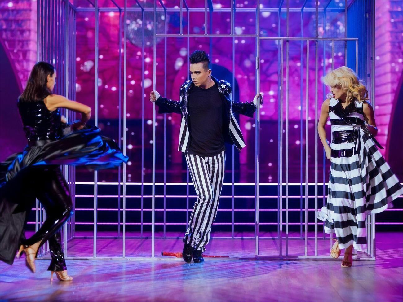 Під час восьмого ефіру Melovin та Русіна станцювали разом із Гвоздьовою