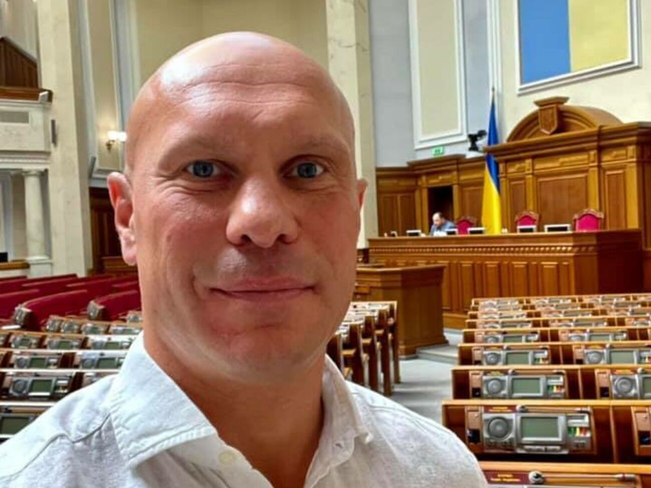 15 жовтня, у день убивства Бандери, Кива оприлюднив відео, на якому стріляє з автомата на честь цієї дати