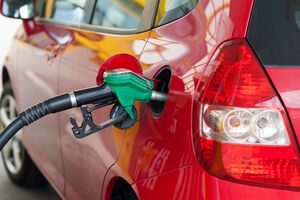 Разница налоговой нагрузка на разные сети АЗС отличается в десятки раз, что дает силовикам основания заняться компаниями, которые оптимизируют уплату налогов