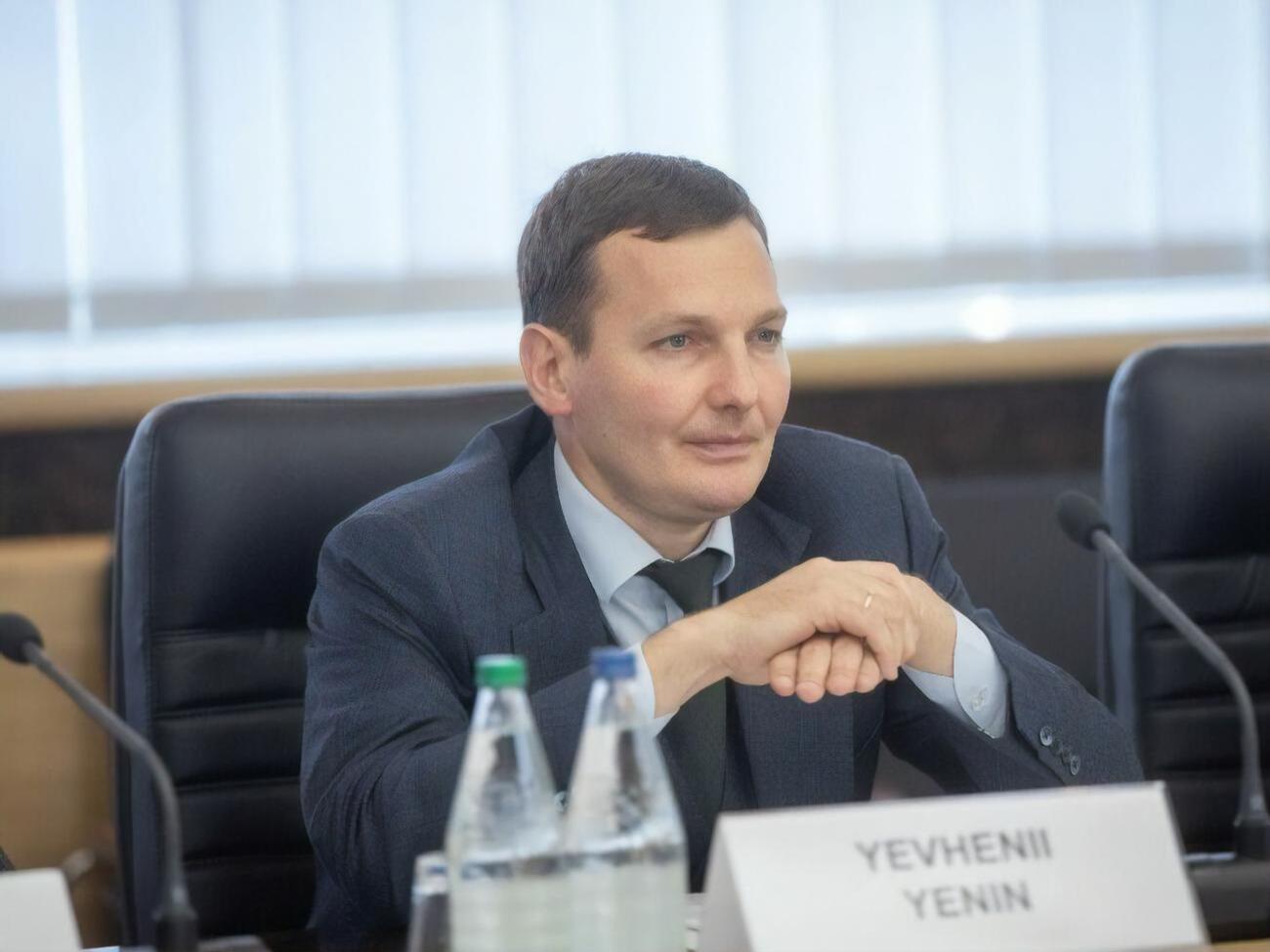 Єнін розповів, що дев'ятьох співробітників МВС звільнили або понизили на посаді через помилки у списку "злодіїв у законі"